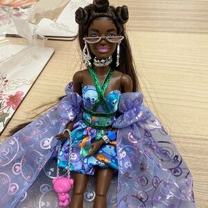 Meet your Posher, Lar